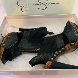 JS Junior Black Everyday Crcos